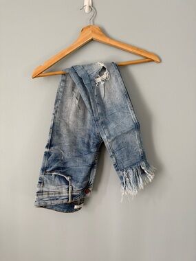 Zara Women's Light Blue Distressed Skinny Jeans with Frayed Hem